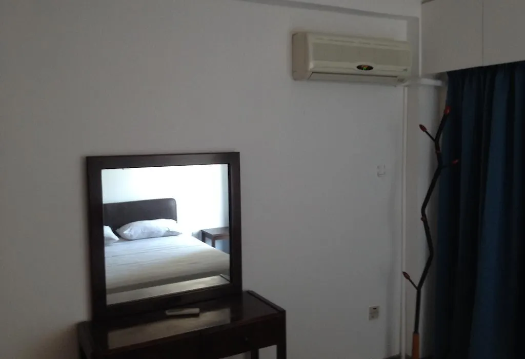 Francis Apartments-1
